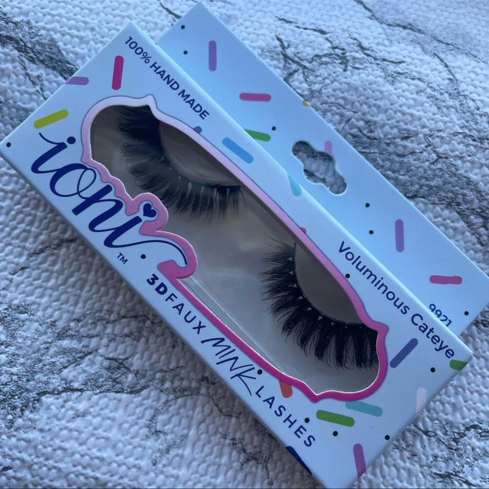 Ioni Lashes